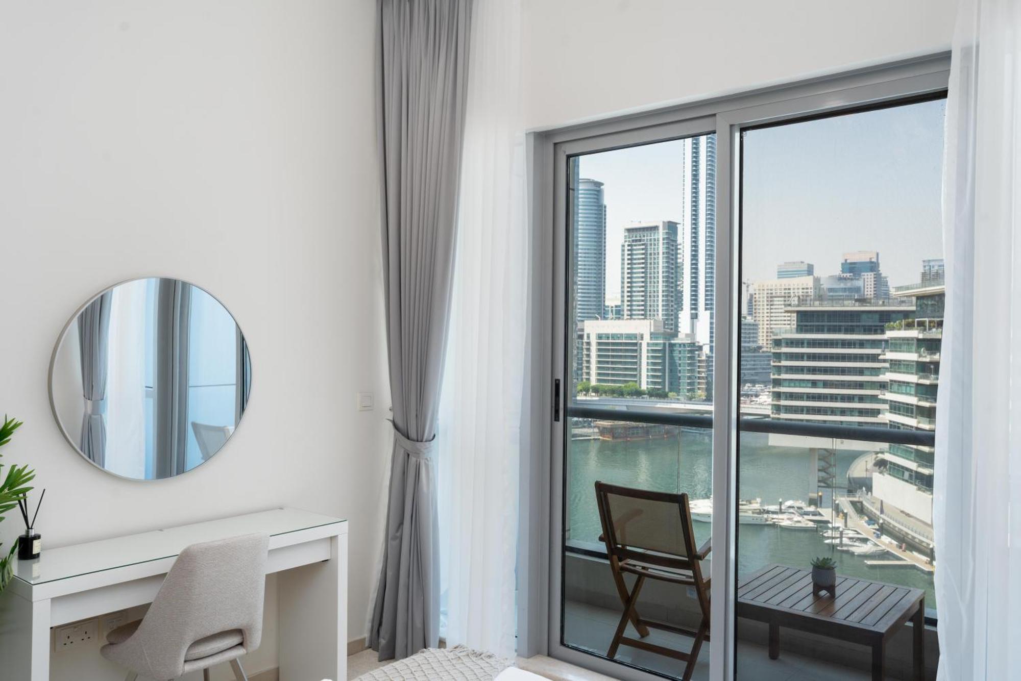 Cozy 1 Bedroom Marina View Apartment *
