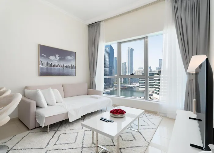Cozy 1 Bedroom Marina View